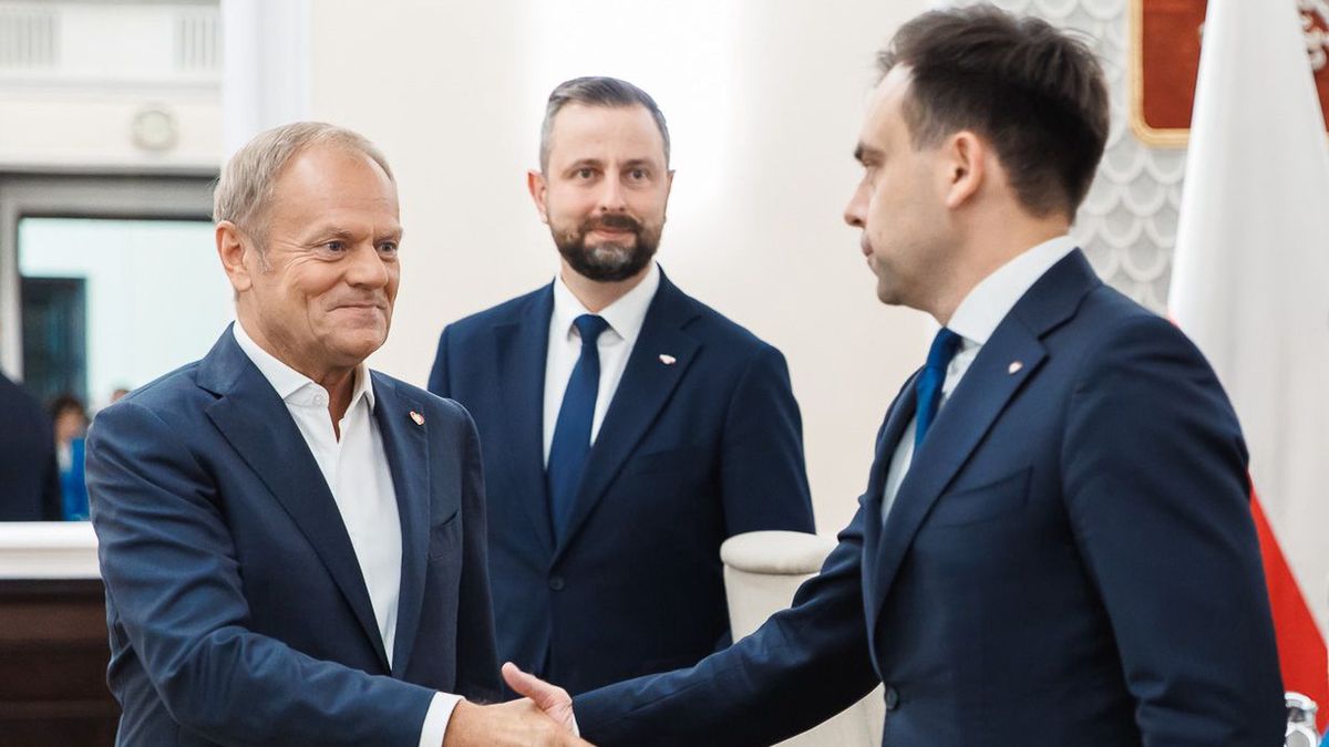 Premier Donald Tusk i minister finansów Andrzej Domański