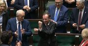 Wulgarny gest w Sejmie. Poseł PiS pokazał go koalicji