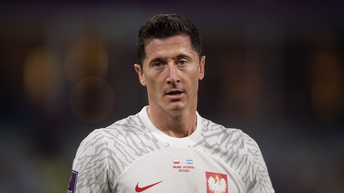 DOHA, QATAR - NOVEMBER 30: Robert Lewandowski of Poland during the FIFA World Cup Qatar 2022 Group C match between Poland and Argentina at Stadium 974 on November 30, 2022 in Doha, Qatar. (Photo by Visionhaus/Getty Images)