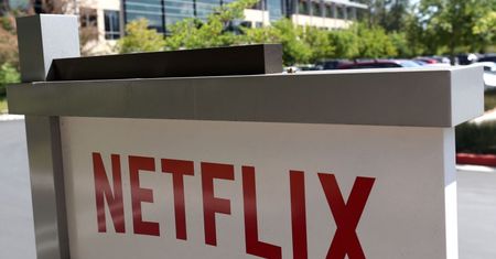 Netflix wykrwawia się. Serwis traci widzów drugi kwartał z rzędu. Pomogą reklamy?