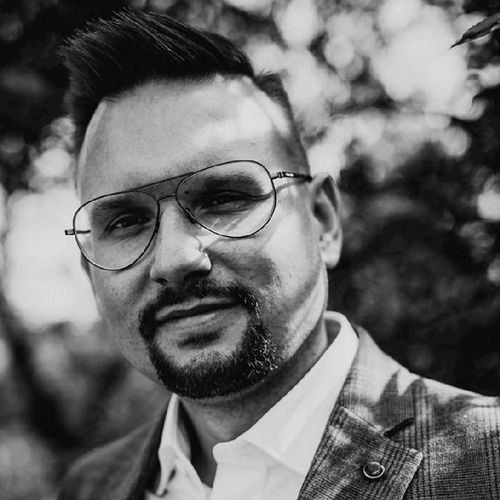 Tomasz Sułkowski, Head of Sales w OTOMOTO