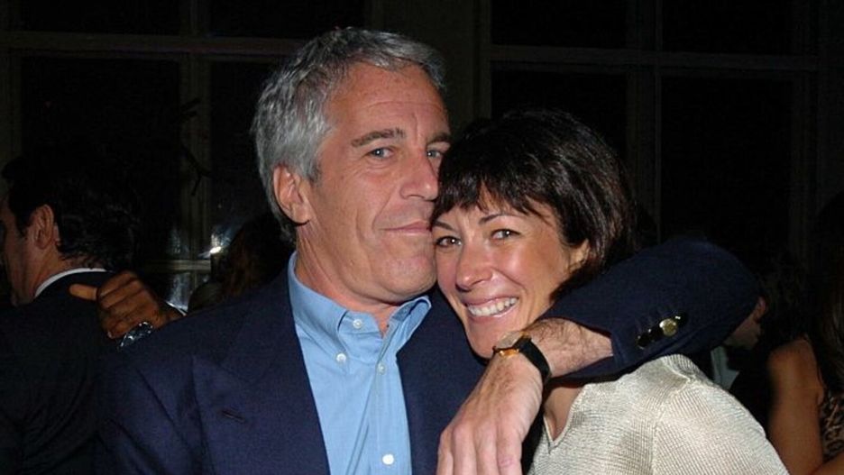 Jeffrey Epstein i Ghislaine Maxwell zostali oskarżeni m.in. o handel nieletnimi i przestępstwa na tle seksualnym 