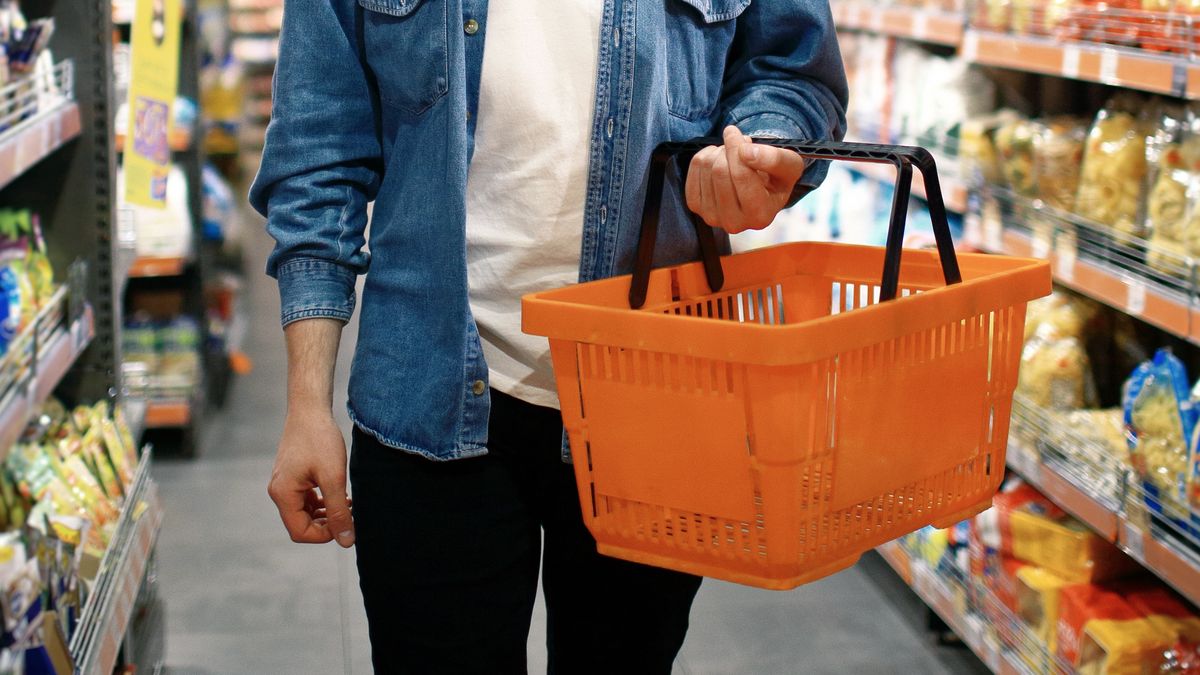 Sklep; sklepy; handel; zakupy; inflacja; koszyk