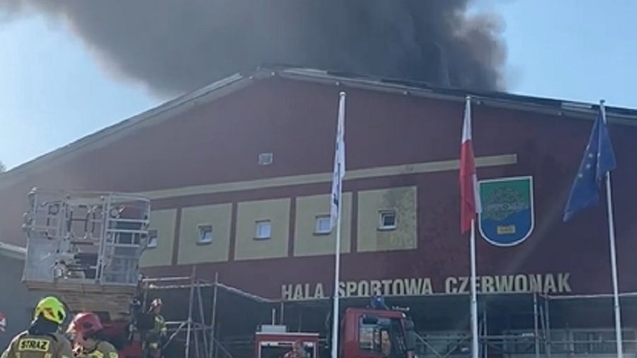 Pożar hali sportowej