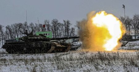 Ukraina spodziewa się najgorszego. "Rosjanie są na pozycjach wyjściowych do inwazji"  [NA ŻYWO]
