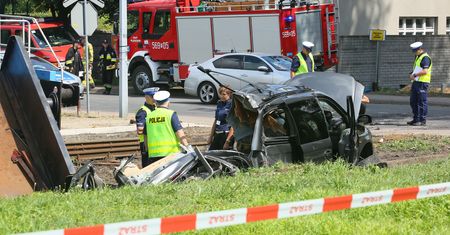 Pleszew. Tragedia na torach. Kobieta nie przeżyła