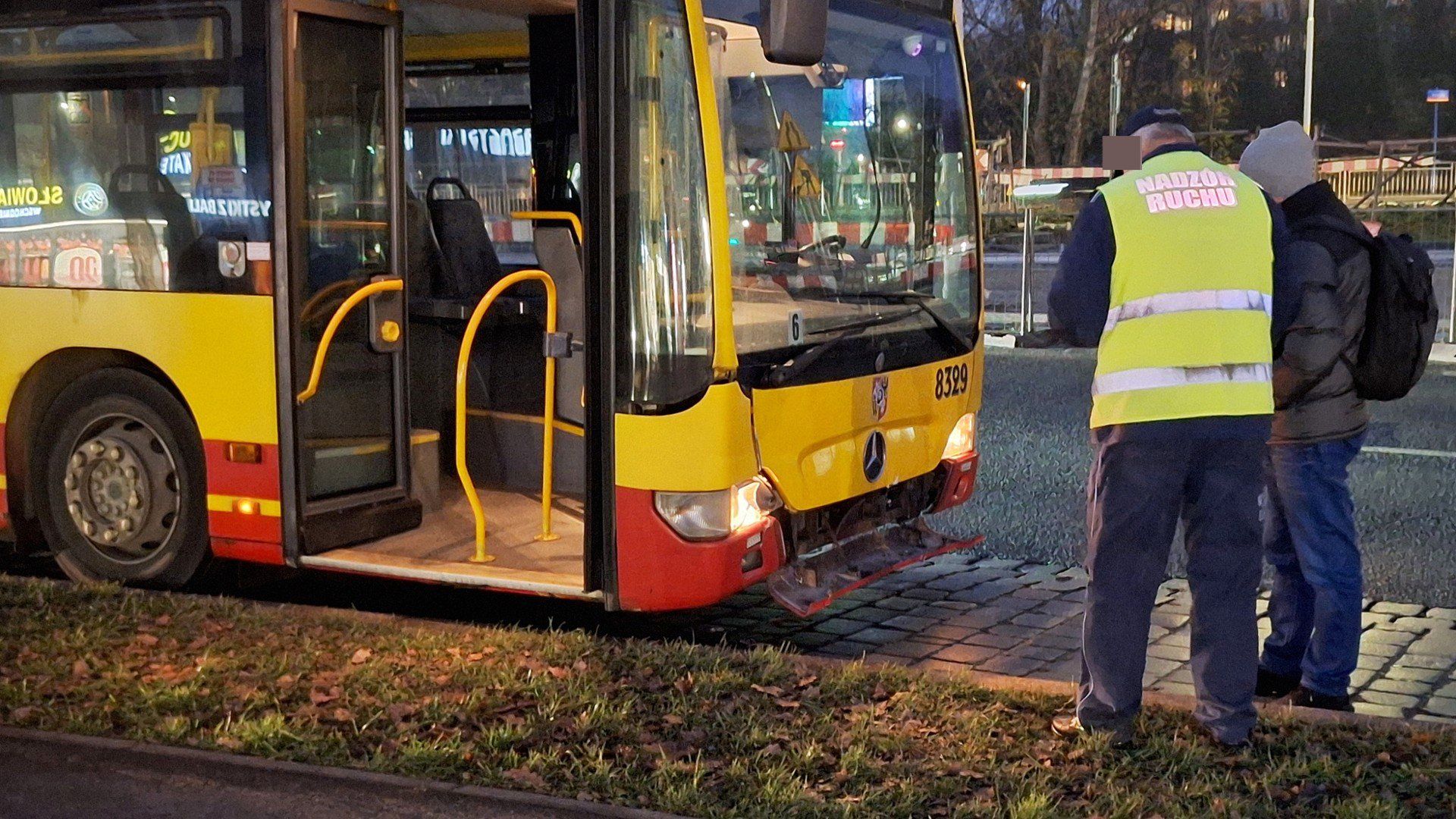 Wypadek z udziałem autobusu MPK Wrocław