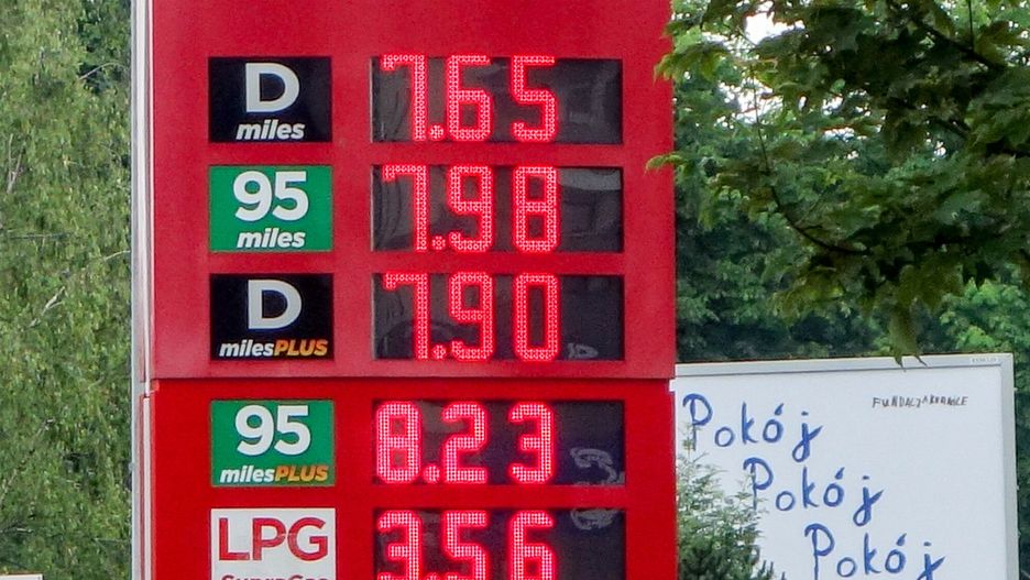 reporter_baza_2022-0609.06.2022 Lodz. Agresja Rosji na Ukraine sprawia, ze ceny benzyny wciaz winduja w gore! N/z stacja benzynowa K CIRCLE z cena benzyny 95 - po 7.98 zl. Fot. Piotr Kamionka/REPORTERPiotr Kamionka/REPORTER