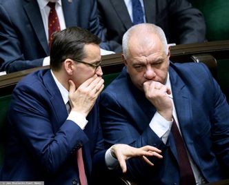 VAT na paliwa wróci. Sasin: wykonamy to z bólem serca