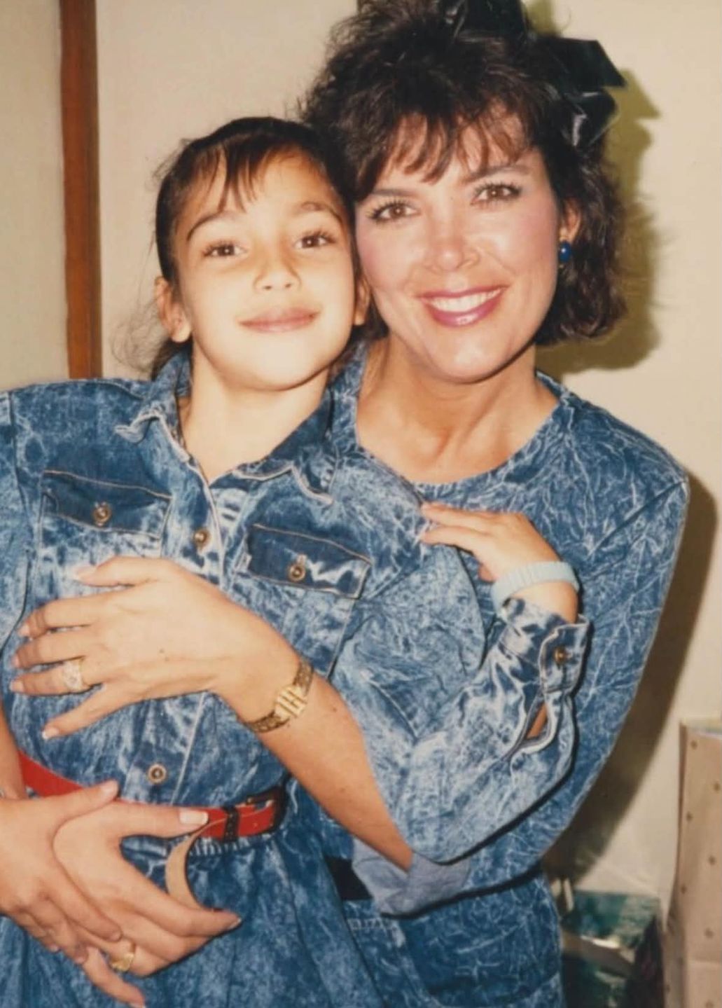 Kris Jenner pokazała archiwalne kadry Kim Kardashian z młodości