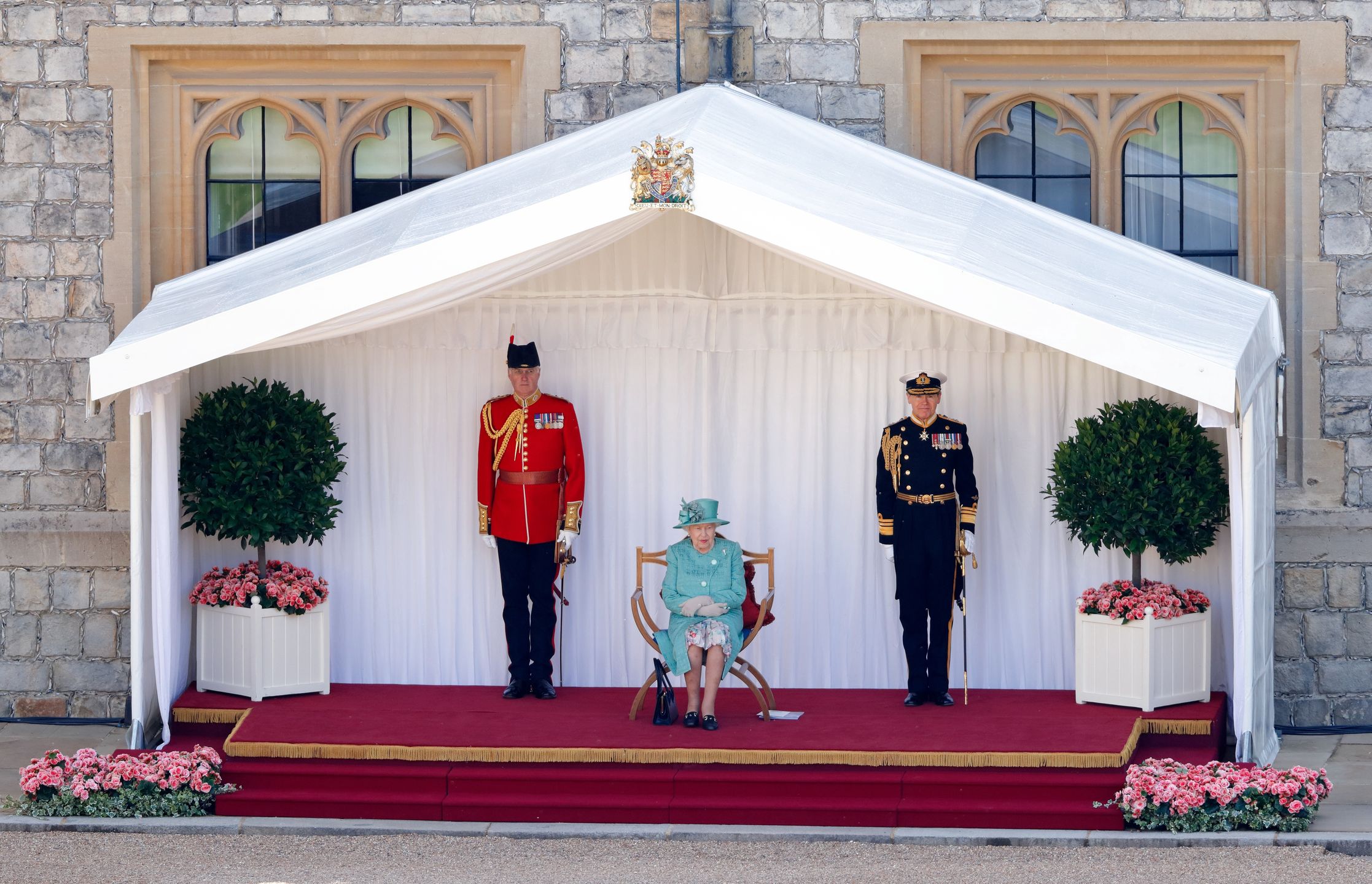 Królowa Elżbieta II podczas "Trooping the Colour 2020"