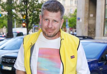 Mówi o 20-letniej ukochanej. "Jest wysoką specjalistką w branży"