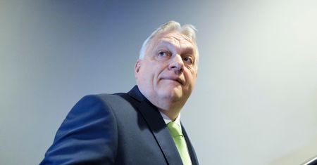Przestraszyli się gróźb rządu Orbana? Nagły zwrot na stacjach