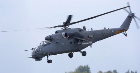 "Latające czołgi" z Czech dla Ukrainy. Mi-35 przeleciały nad Polską
