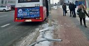 Mielec: Autobus MKS uderzył w latarnię i odjechał