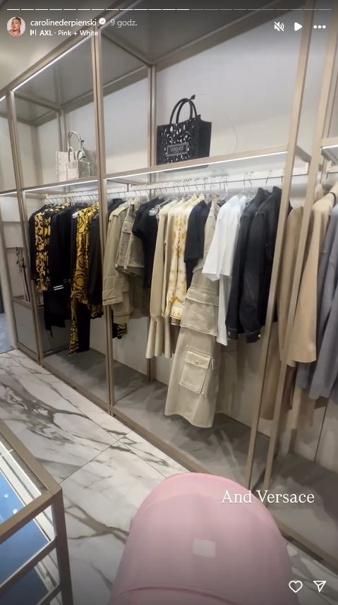 Caroline Derpienski chwali się zakupami
