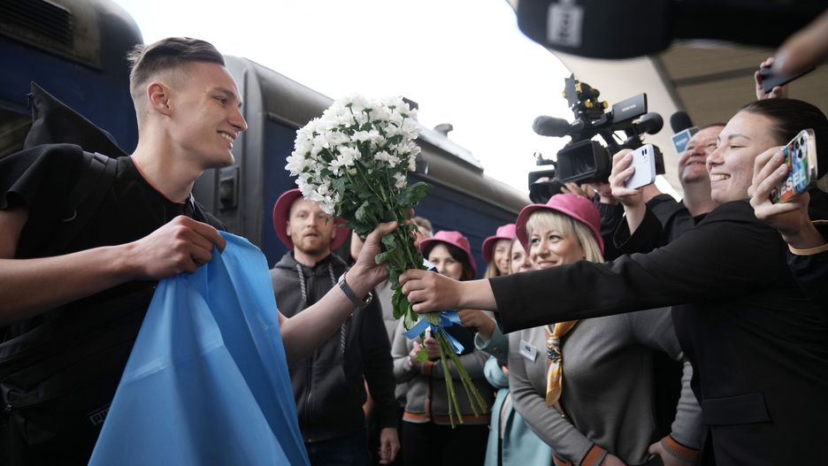 Eurovision Winners Kalush Orchestra Arrive In KyivKYIV, UKRAINE - MAY 17:  Ihor Didenchuk of the Kalush Orchestra is welcomed home as he arrives at Kyiv railway station after winning the Eurovision song contest, on May 17, 2022, in Kyiv, Ukraine. The Ukrainian rap group, which received special permission to leave the country to attend the Eurovision final in Turin last week, won the song contest with an outpouring of support from the public. (Photo by Christopher Furlong/Getty Images)Christopher Furlongbestof, topix