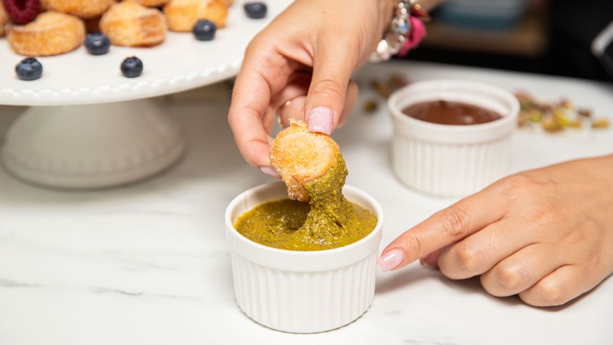 Francuskie ciasteczka z domową pastą pistacjową