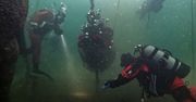 Piła: Nurkowie stroją choinkę… siedem metrów pod wodą