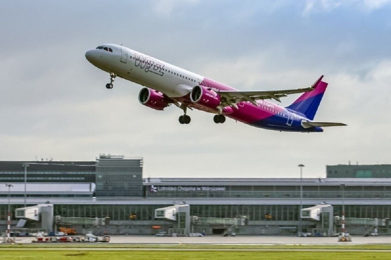Wizz Air odpowiada na zarzuty. UOKiK sprawdza opłaty za bagaż