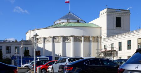 Wydatki Kancelarii Sejmu. Wzrost o ponad 100 mln zł w rok