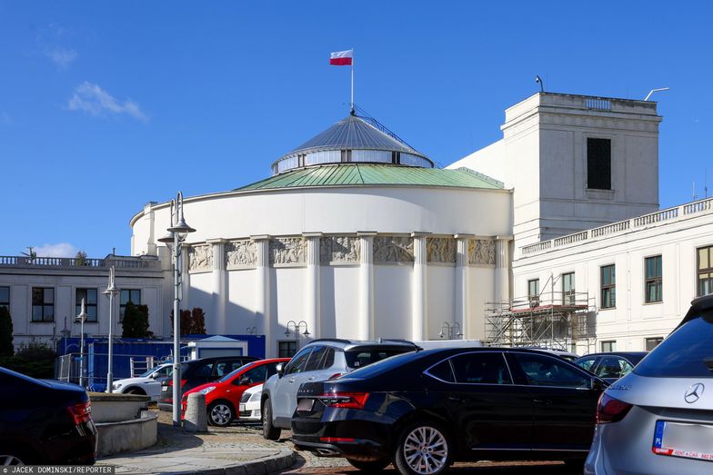 Wydatki Kancelarii Sejmu. Wzrost o ponad 100 mln zł w rok