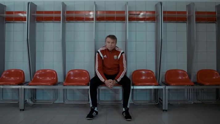 Tadeusz Pawłowski. Kadr z filmu, który o piłkarzu i trenerze nakręcił Śląsk Wrocław.