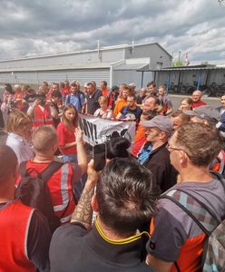 Konflikt narasta. Protestujących pod Gnieznem wesprą górnicy