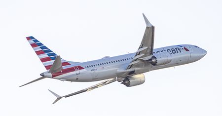 Dziury po kulach na Boeingu 737 American Airlines. Wrócił z Kolumbii