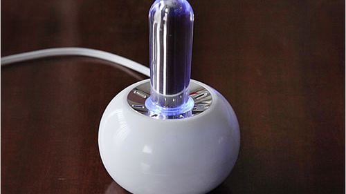 Zmień swoje biurko w głośnik 1