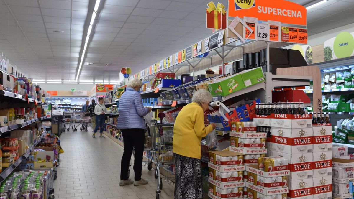 Wycofanie ziemniaków dotyczy sklepów w ośmiu województwach