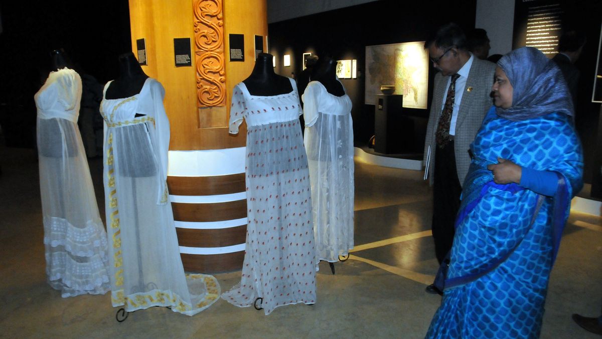 W 2016 r. otworzono w Muzeum Narodowym Bangladeszu wystawę, na której zaprezentowano m.in. pochodzące z Europy Zachodniej ubrania z muślinu z Dhaki