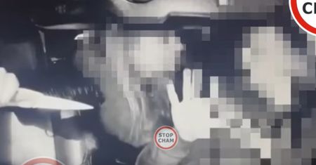 32-latka wyciągnęła nóż. Dotarli do taksówkarza. Opisał dramat