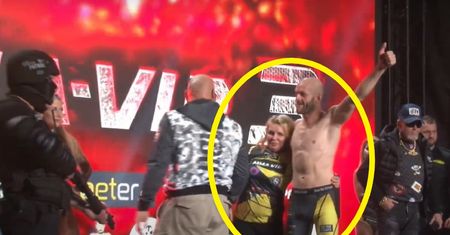 Szczena obściskiwał się z partnerką przed MMA-VIP 3
