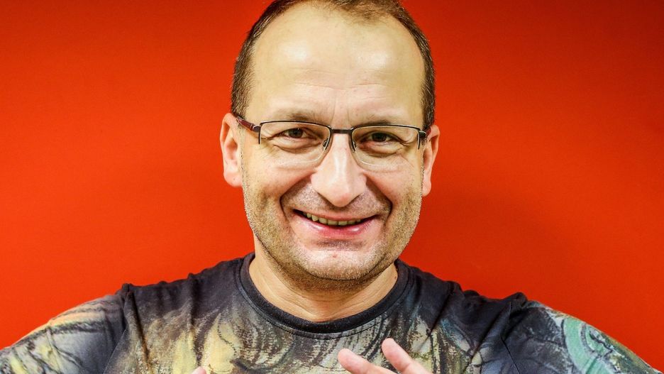 Robert Górski: TWORCA KABARETOWY, SCENARZYSTA I ODTWORCA GLOWNEJ ROLI W PROJEKCIE UCHO PREZESA, LIDER I AUTOR TEKSTOW - KABARET MORALNEGO NIEPOKOJU