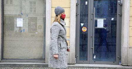 Koronawirus w Polsce. Wirusolog komentuje alarmujące dane