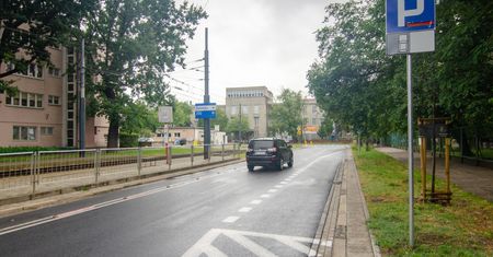 Warszawa. Płatne parkowanie na Pradze. Będzie więcej ulic jednokierunkowych