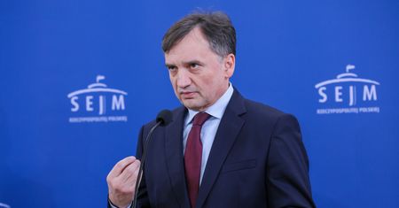 Kluczowe sześć minut. Ocalą Ziobrę od aresztu?