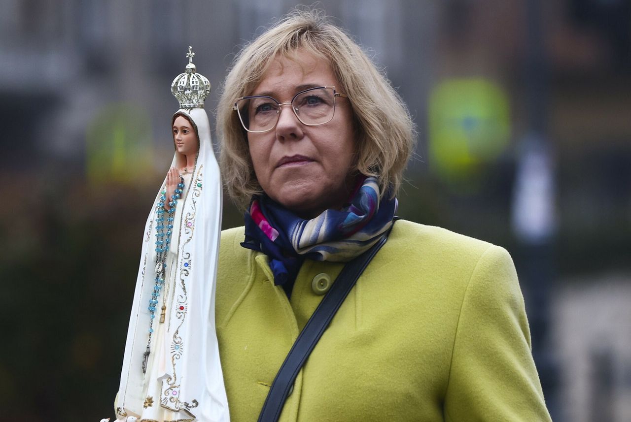 Znowu się "odpaliła". Kurator Nowak odpowiada na kontrowersyjny wpis Ochojskiej