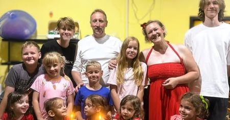 Matka pięcioraczków. O jej ciąży mówiła cała Polska. Ma 11 dzieci. Tak teraz wygląda