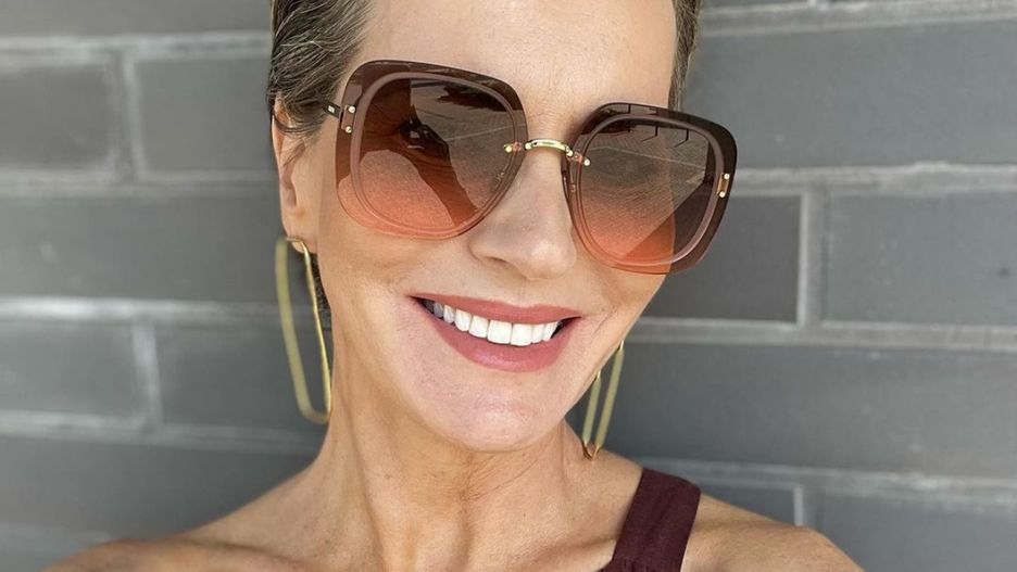 Paulina Smaszcz pozuje nad basenem. Fani: Ideał piękna i kobiecości
