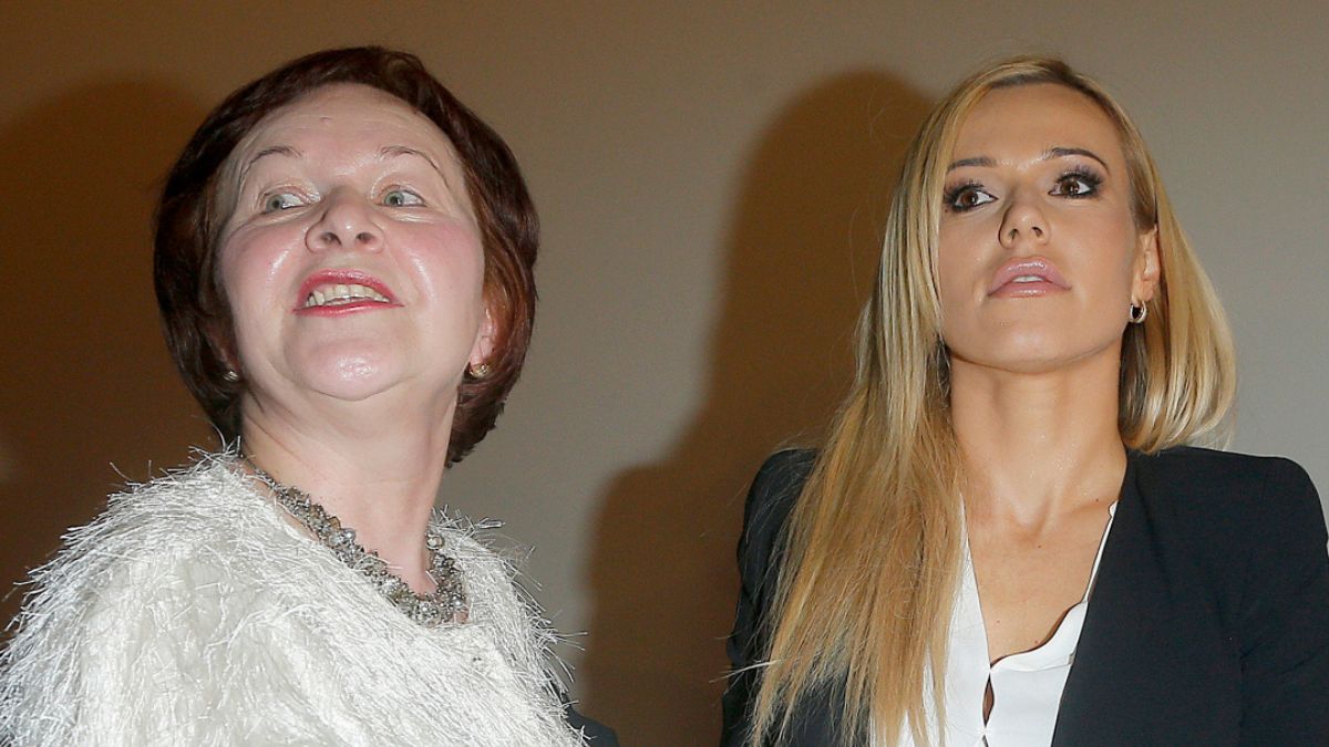 Doda zapłaciła za rodziców 24 tysiące złotych