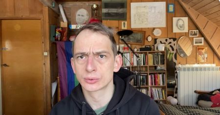 "Pani na kasie zarabia więcej niż ja". Jaś Kapela nie kryje goryczy