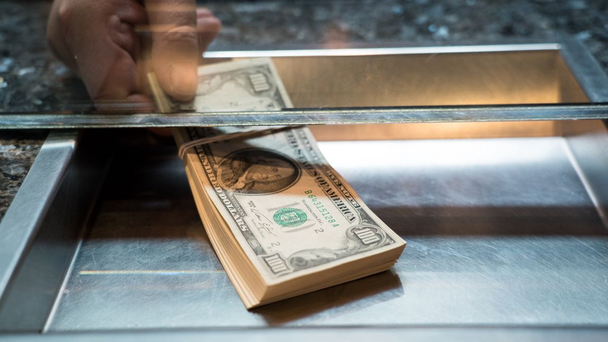 Miliony dolarów wypranych w ING Banku Śląskim. Afera z oligarchami ze Wschodu