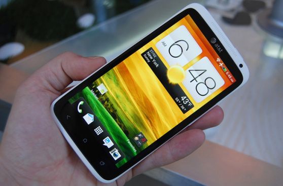 HTC One X - czy będzie do niego podobne nowe urządzenie firmy? (Fot. venturebeat.com)