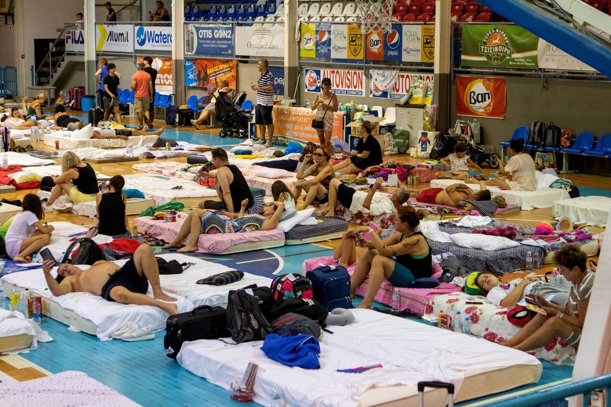 Wielu turystów i mieszkańców ewakuowano do Venetokleio Sports Arena