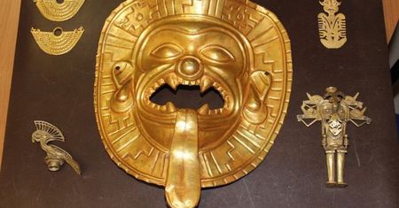 Odnaleziono tysiące skradzionych artefaktów. Aresztowano ponad 100 osób