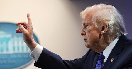 Kto przejmie władzę w Iranie po upadku reżimu? Donald Trump zabrał głos