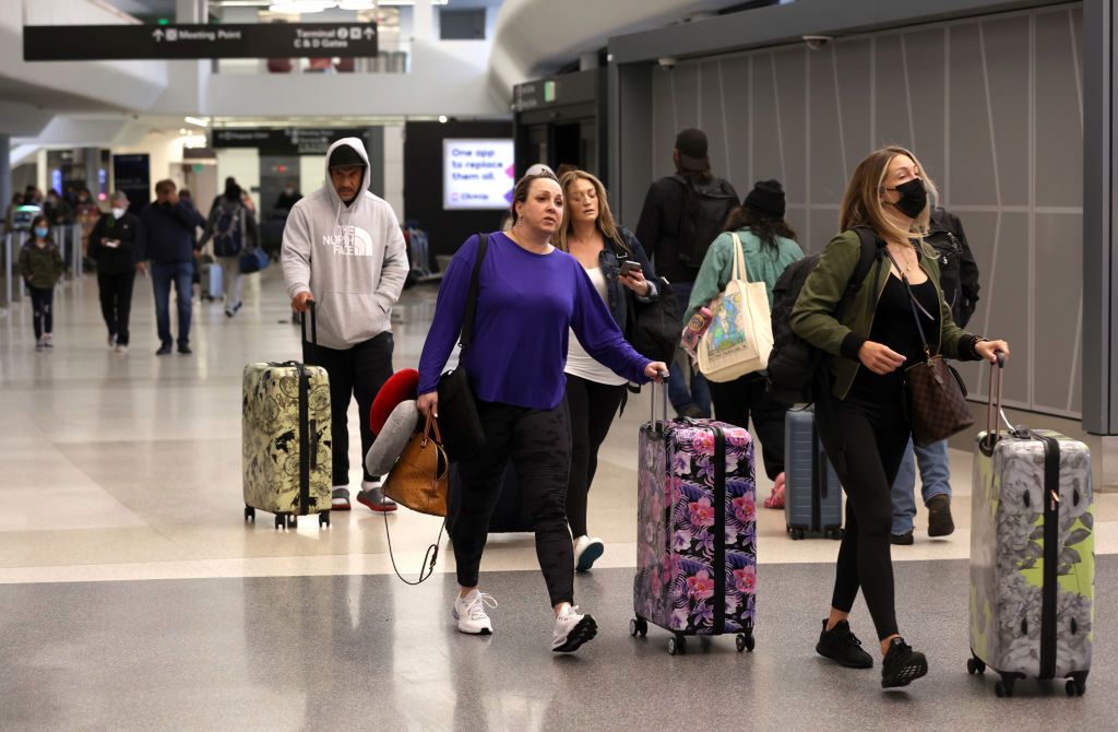 Nie wszędzie zostały zniesione certyfikaty covidowe. Każdy kraj może ustalić własne zasady wjazu dla turystów