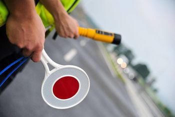 Rowerem po ekspresówce. Niecodzienna interwencja na S3 w Goleniowie